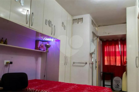 Casa à venda com 3 quartos, sendo 1 suíte, em Planalto Paulista, São Paulo, SP
