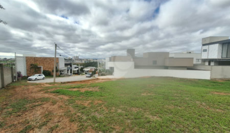 Terreno à venda no condomínio Helena Maria, Sorocaba - SP