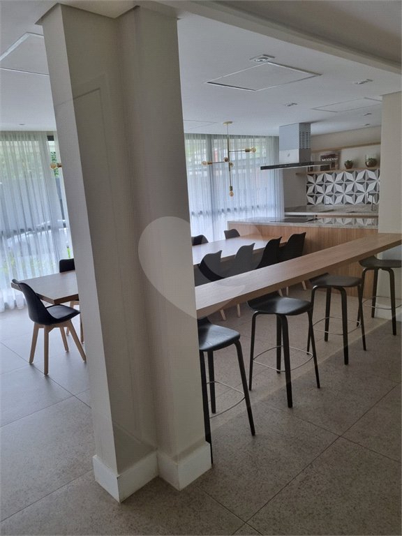 Apartamento à venda com 3 quartos, sendo 1 suíte,  em Ferreira, São Paulo, SP