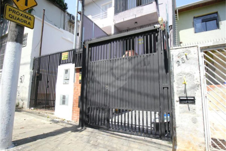 Casa à venda com 3 quartos, sendo 1 suíte, em Vila Clementino, São Paulo, SP