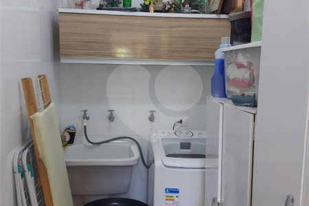 Sobrado à venda com 4 quartos, sendo 1 suíte,  em Vila Gustavo, São Paulo, SP