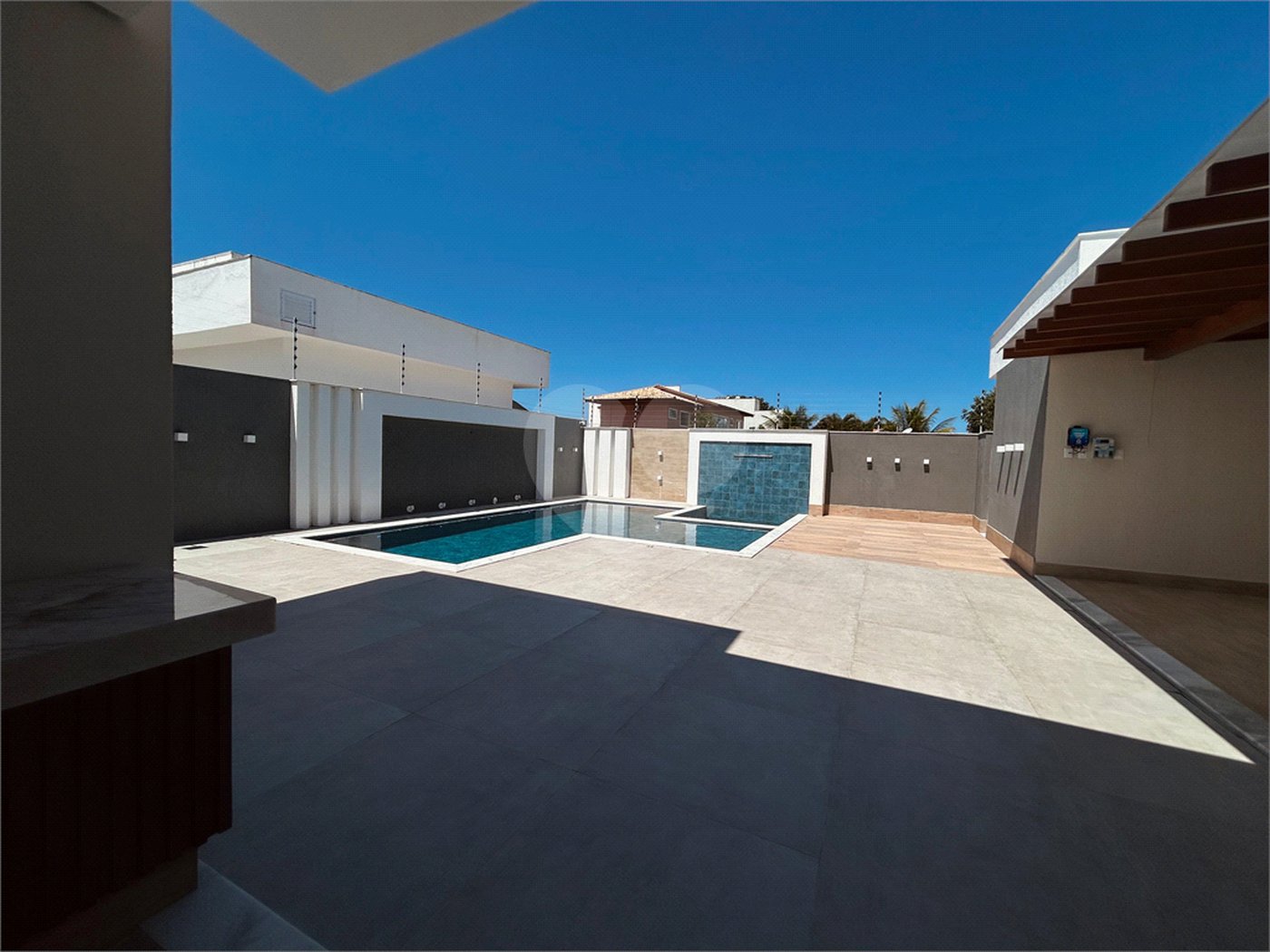 Casa à venda com 3 suítes, em Orla Norte, Porto Seguro, BA