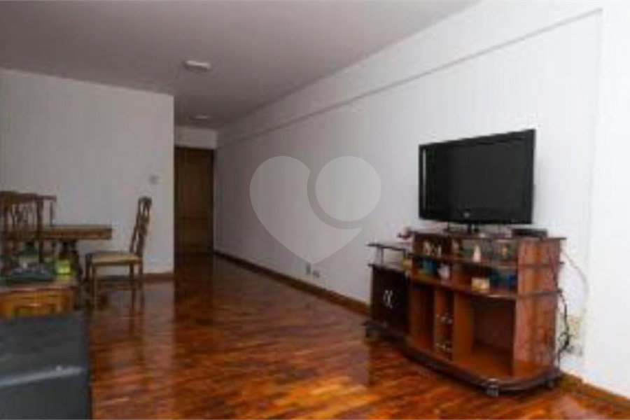 Apartamento à venda com 4 quartos, sendo 1 suíte, em Cambuci, São Paulo, SP