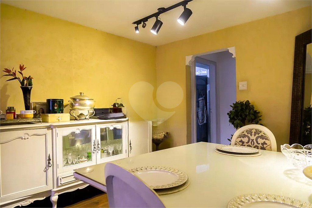 Casa à venda com 6 quartos, sendo 5 suítes,  em Vila do Encontro, São Paulo, SP