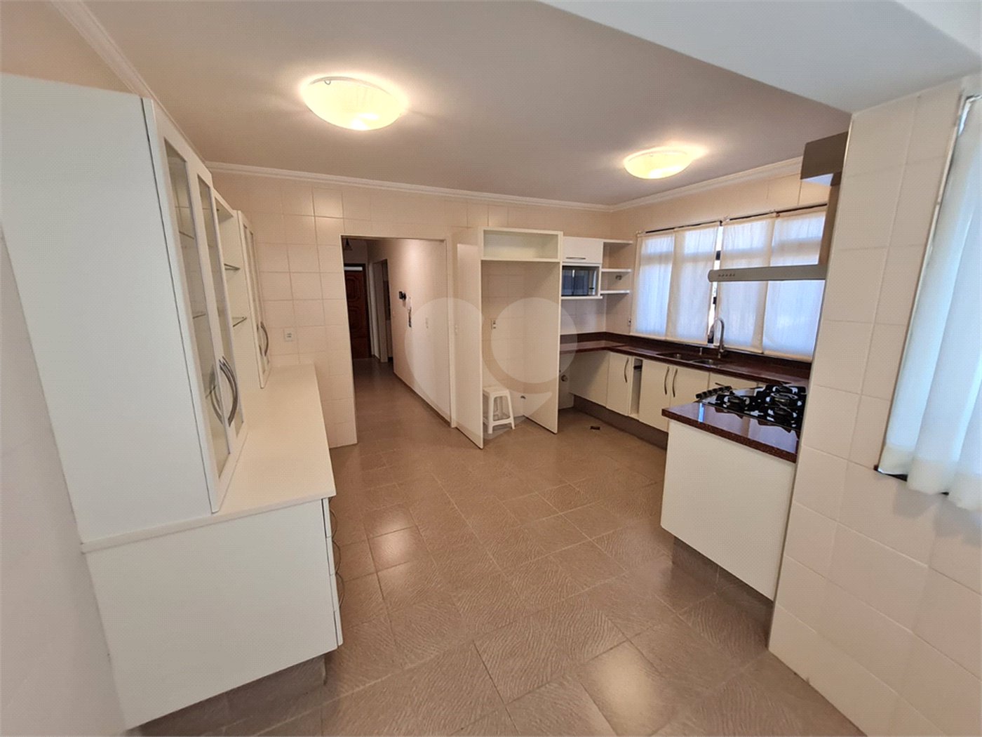 Apartamento à venda com 3 quartos, sendo 1 suíte,  em Vila Angeli, Valinhos, SP