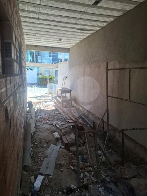Casa à venda com 2 quartos, sendo 1 suíte,  no condomínio Campina Grande, Rio de Janeiro - RJ