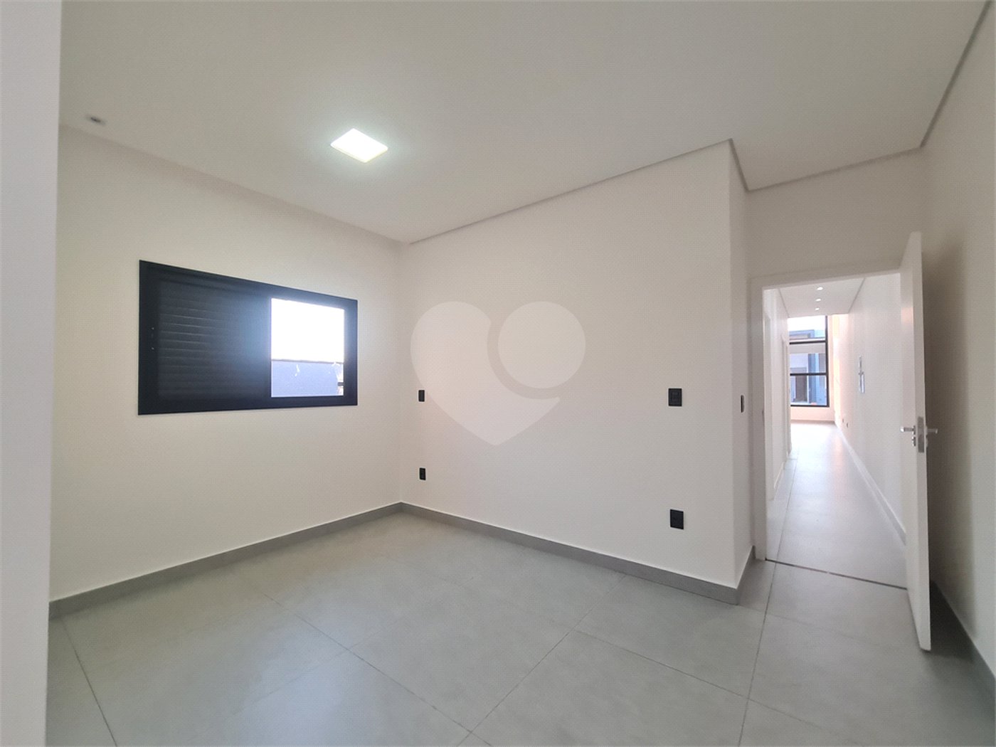 Casa à venda com 3 quartos, sendo 1 suíte, no condomínio Reserva Ipanema I, Sorocaba - SP