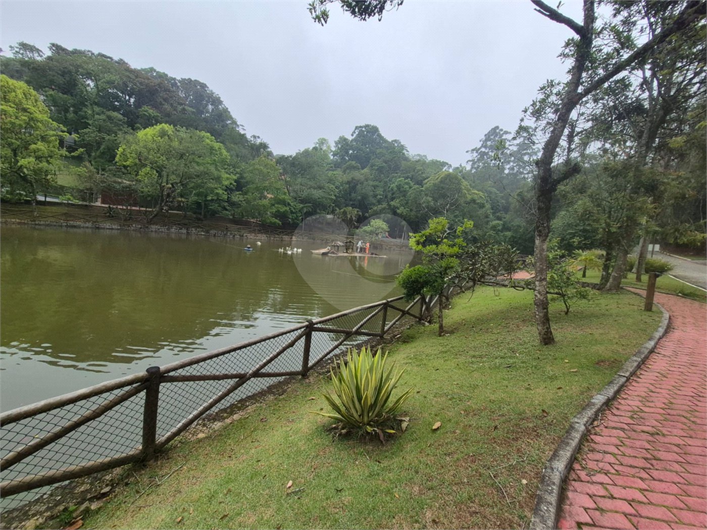 Terreno à venda no condomínio Parque Imperial da Cantareira, Mairiporã - SP