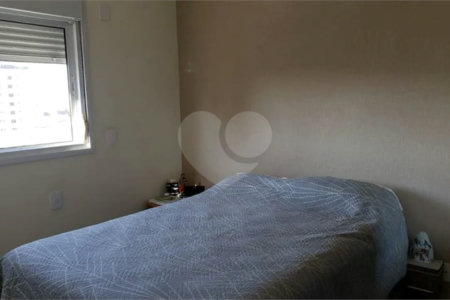 Apartamento à venda com 3 suítes em Vila Alexandria, São Paulo, SP