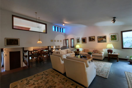 Casa à venda com 6 quartos, sendo 3 suítes, em Morumbi, São Paulo, SP