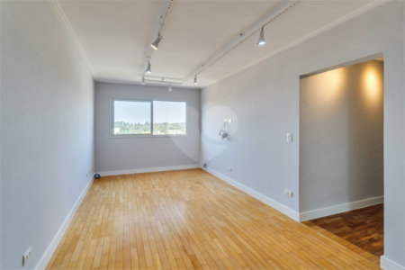 Apartamento à venda com 2 quartos, sendo 1 suíte,  em Santo Amaro, São Paulo, SP