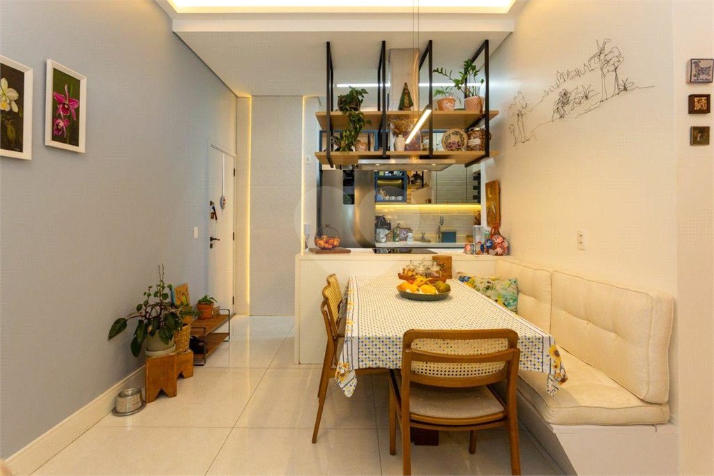 Apartamento à venda com 2 quartos, sendo 1 suíte,  em Cambuci, São Paulo, SP