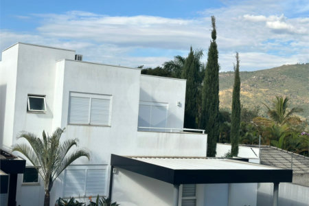 Casa à venda com 4 suítes em Nova Gardênia, Atibaia, SP
