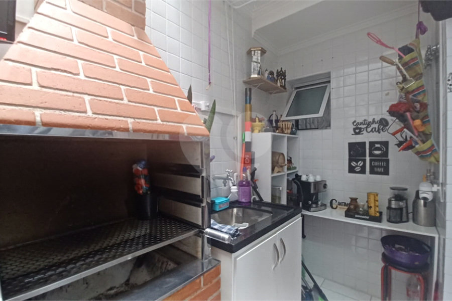 Casa à venda com 3 quartos, sendo 1 suíte, no condomínio Santanna, São Paulo - SP