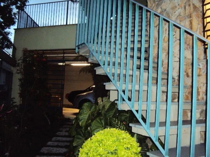 Sobrado à venda com 4 quartos, sendo 2 suítes, em Jardim Peri Peri, São Paulo, SP