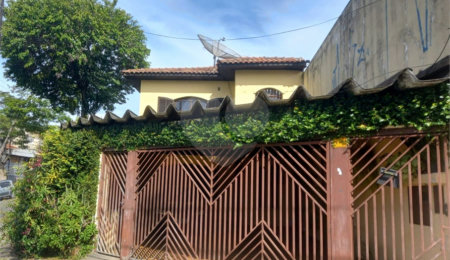 Sobrado à venda com 3 quartos, sendo 1 suíte,  em Parque Novo Mundo, São Paulo, SP
