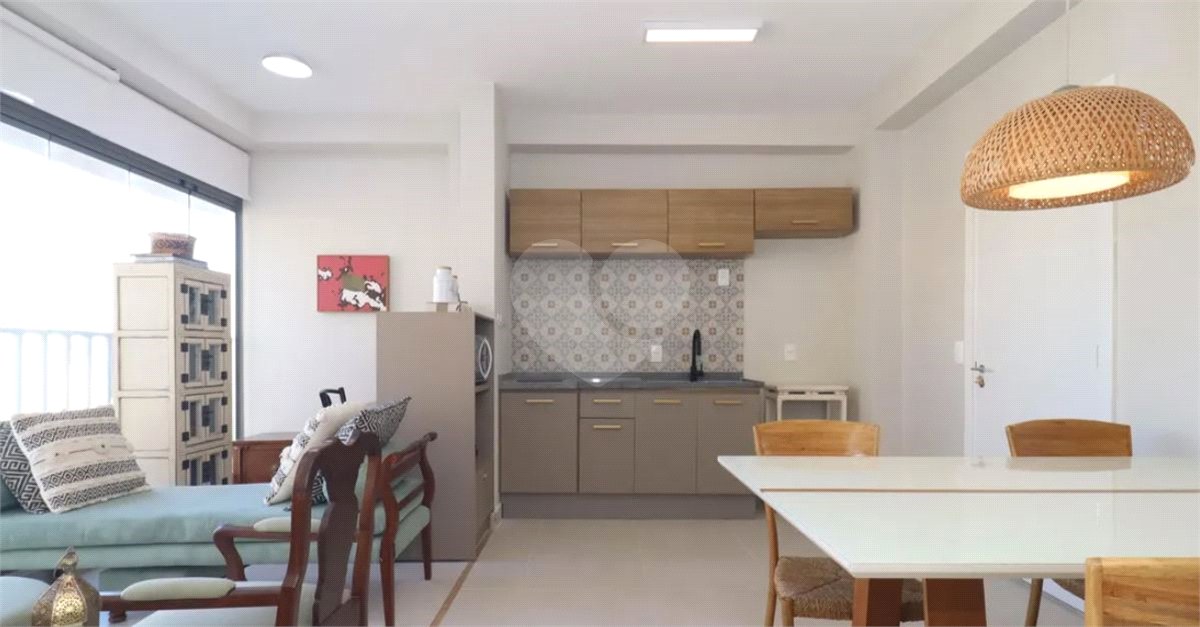 Apartamento à venda ou para alugar com 1 quarto em Cerqueira César, São Paulo, SP
