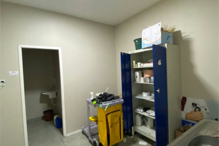 Salão Comercial para alugar em Vila Romanópolis, Ferraz de Vasconcelos, SP