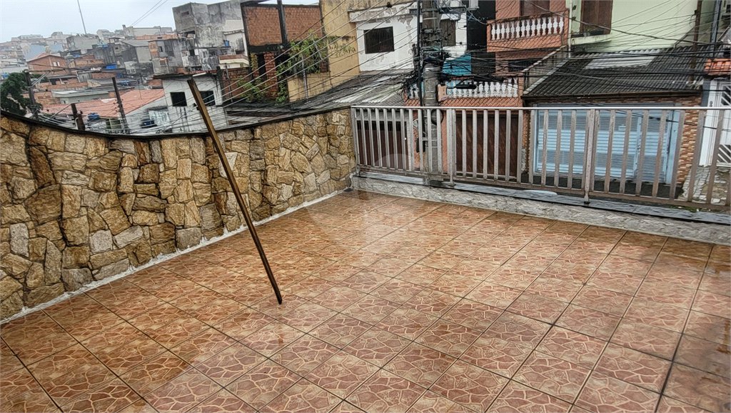 Sobrado à venda com 2 quartos em Cidade Líder, São Paulo, SP