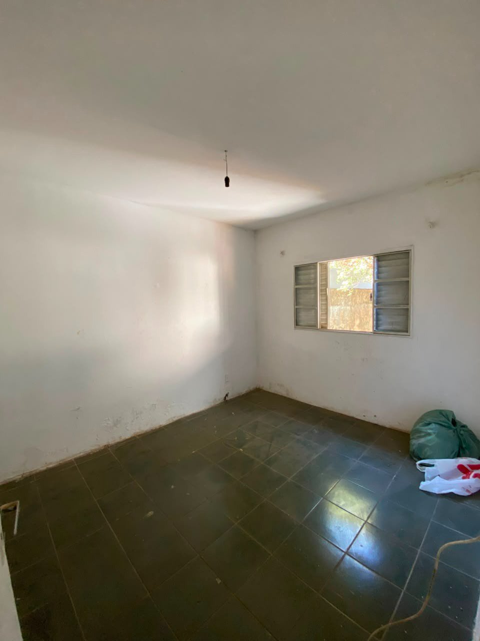 Casa à venda com 2 quartos em Parque Dos Pinheiros, Hortolândia, SP