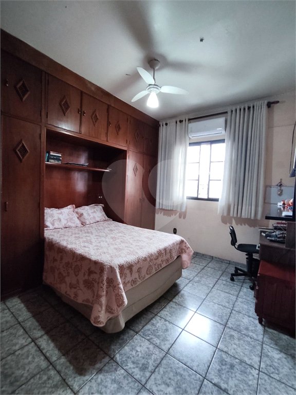 Sobrado à venda com 3 quartos, sendo 1 suíte, em Campos Elíseos, Ribeirão Preto, SP
