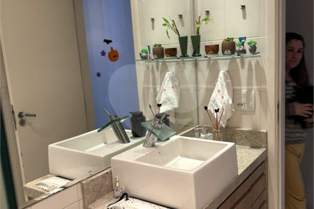 Apartamento à venda com 2 quartos, sendo 1 suíte, em Vila Firmiano Pinto, São Paulo, SP