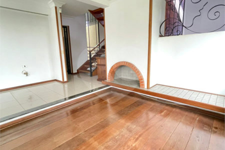 Casa à venda com 3 quartos, sendo 1 suíte, em Jardim Tapajós, Atibaia, SP
