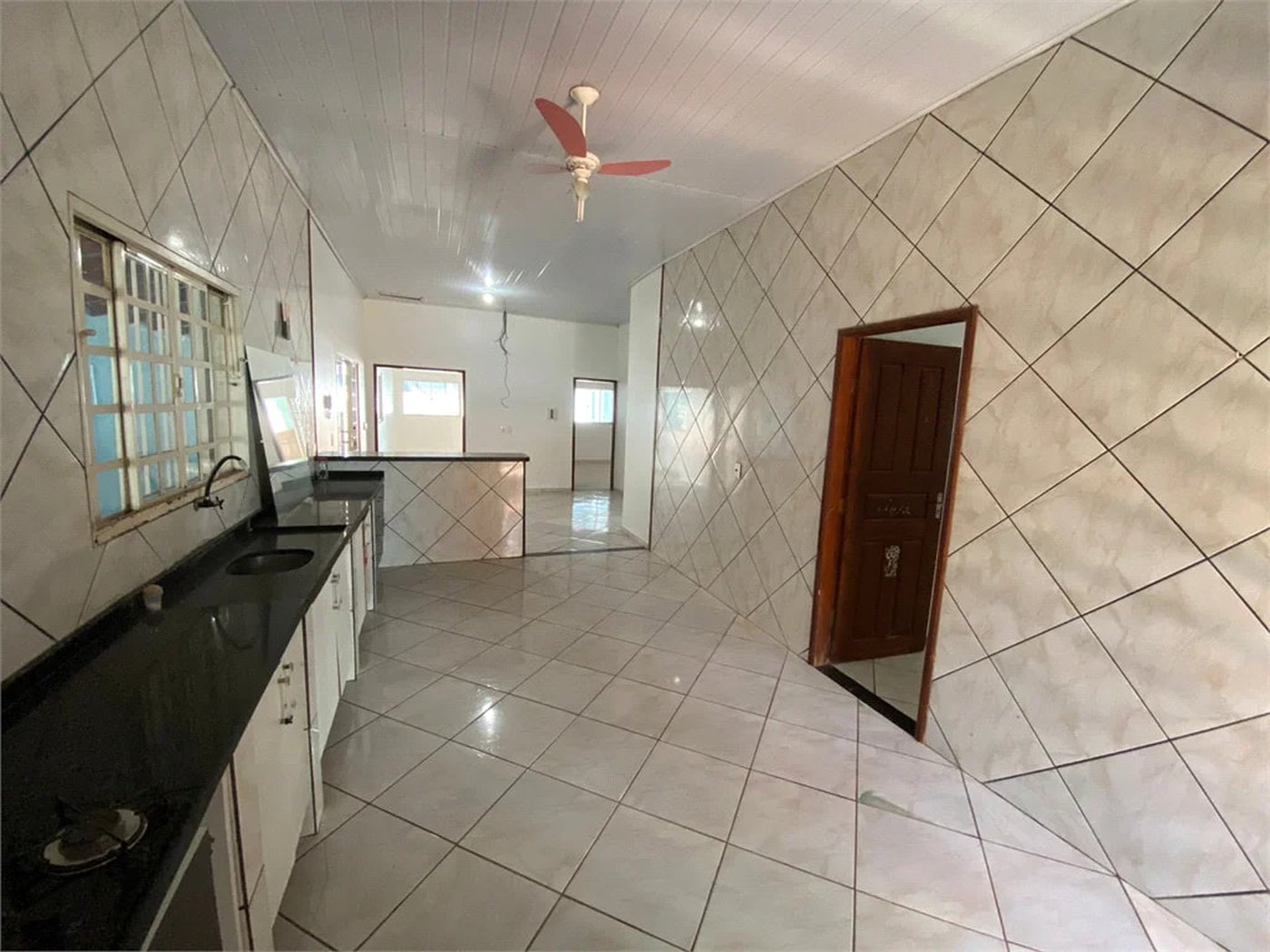 Casa à venda com 3 quartos, sendo 1 suíte,  em São Félix, Balsas, MA