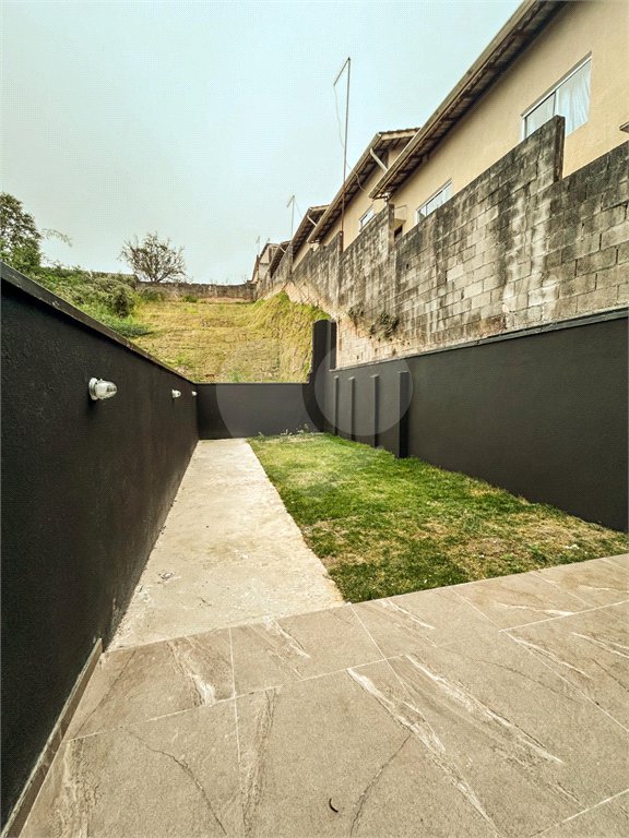 Sobrado à venda com 2 suítes em Vila São Paulo, Mogi das Cruzes, SP