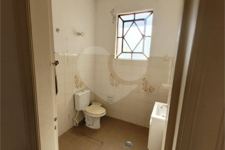 Sobrado à venda ou para alugar com 3 quartos em Vila Mariana, São Paulo, SP