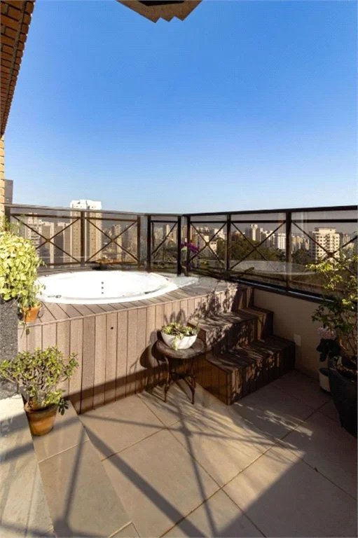 Apartamento à venda com 3 suítes em Jardim Parque Morumbi, São Paulo, SP
