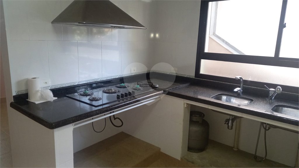 Sobrado à venda com 4 quartos, sendo 2 suítes, em Tremembé, São Paulo, SP