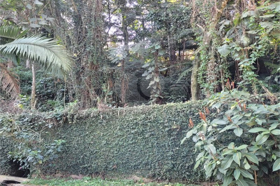 Terreno à venda no condomínio Parque Imperial da Cantareira, Mairiporã - SP