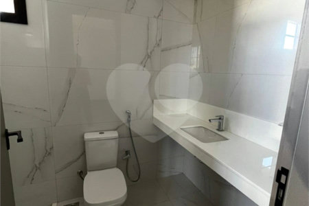 Casa à venda com 4 quartos, sendo 2 suítes,  no condomínio Florais Itália, Cuiabá - MT