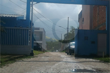 Casa à venda com 2 quartos no condomínio Dos Silvas, Rio de Janeiro - RJ