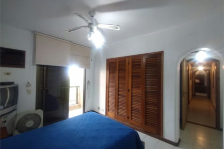 Apartamento com 4 dormitórios à venda, 145 m² por R$ 900.000,00 - Jardim das Conchas - Guarujá/SP