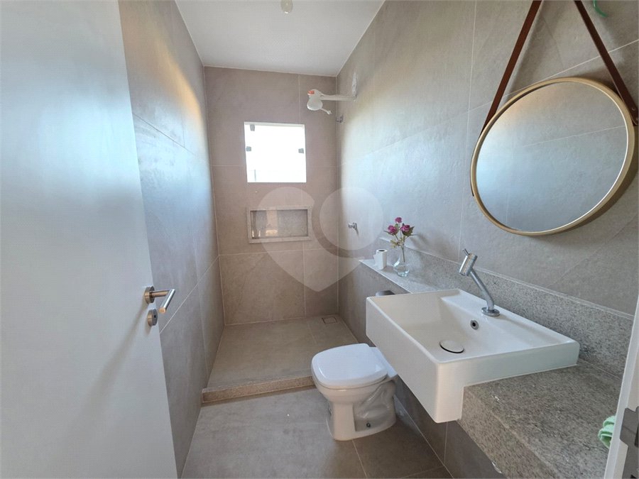 Casa em condomínio à venda com 3 quartos, sendo 1 suíte,  em Ogiva, Cabo Frio, RJ