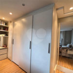 Apartamento à venda com 2 quartos, sendo 1 suíte,  em Vila Andrade, São Paulo, SP