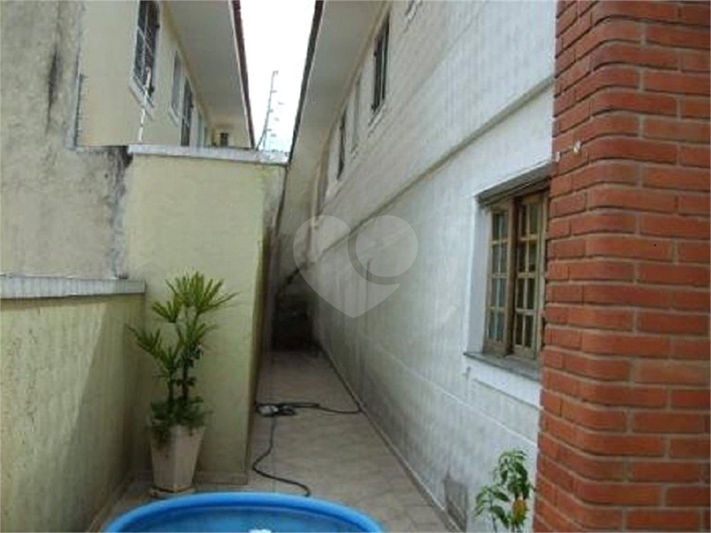 Sobrado à venda com 4 quartos, sendo 3 suítes, em Vila Irmãos Arnoni, São Paulo, SP