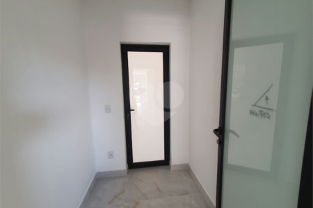 Casa à venda com 3 suítes no condomínio Via Castelli, Louveira - SP