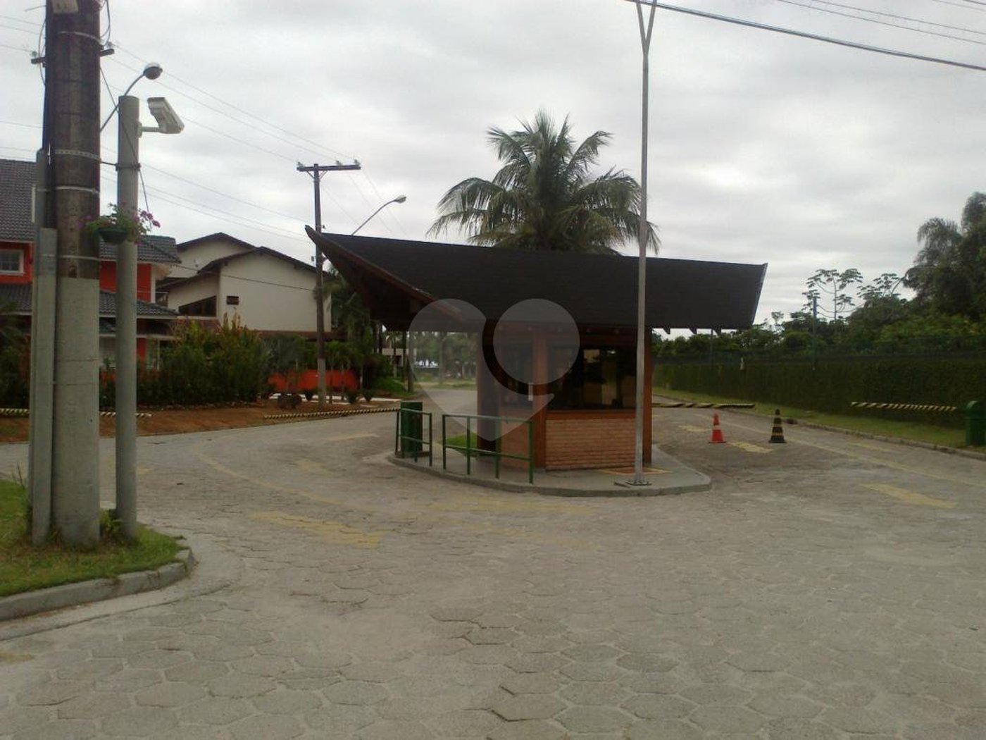 Sobrado à venda com 5 suítes em Enseada, Bertioga, SP