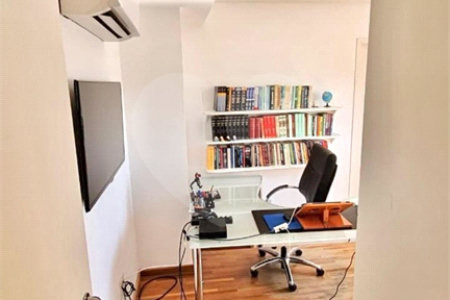 Apartamento à venda com 3 suítes em Vila Romana, São Paulo, SP