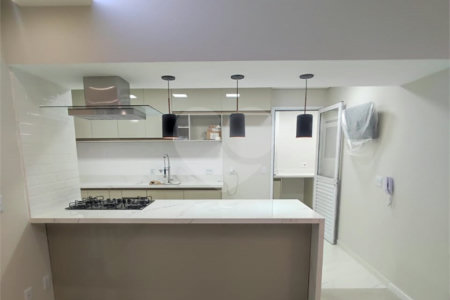 Apartamento à venda com 3 quartos, sendo 2 suítes,  em Jardim Arpoador, São Paulo, SP