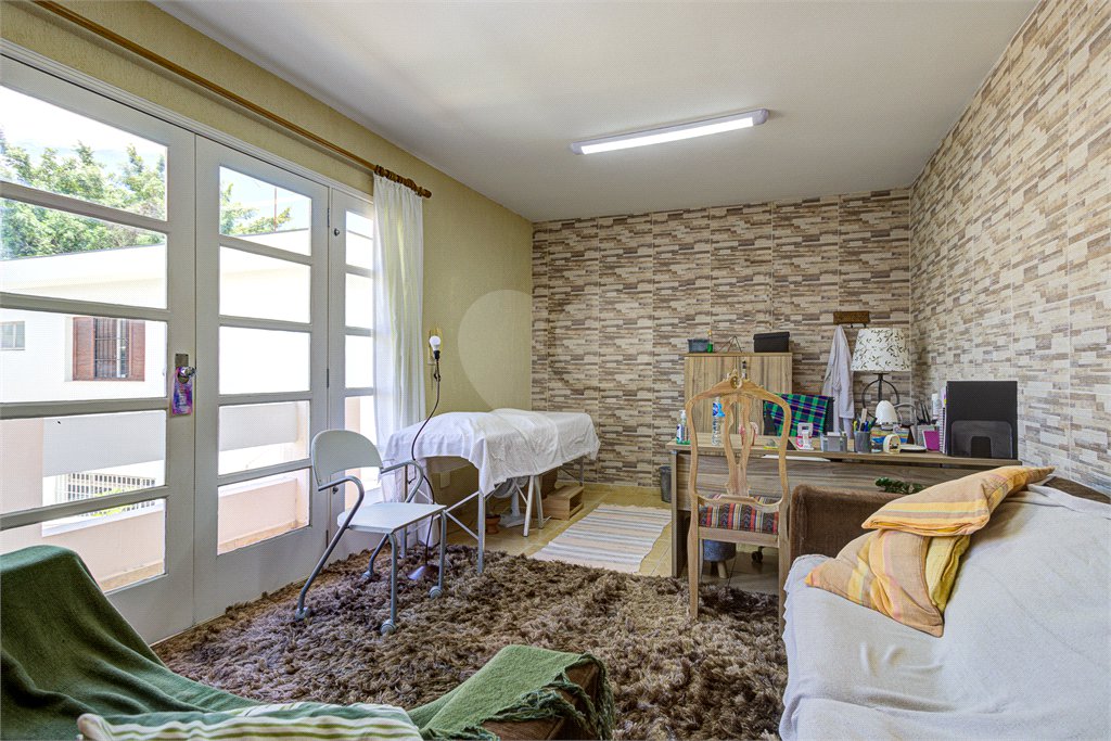 Sobrado à venda com 3 quartos, sendo 1 suíte,  em Jardim Umuarama, São Paulo, SP