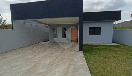 Casa à venda com 3 quartos, sendo 1 suíte, em Loteamento Parque Serras de Atibaia I, Atibaia, SP