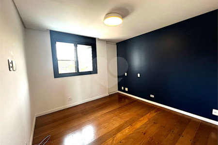 Imóvel 168m² Idea Zarvos com 3 suites, varanda na frente e na suíte, piscina, academia e 3 vagas Vila Madalena.