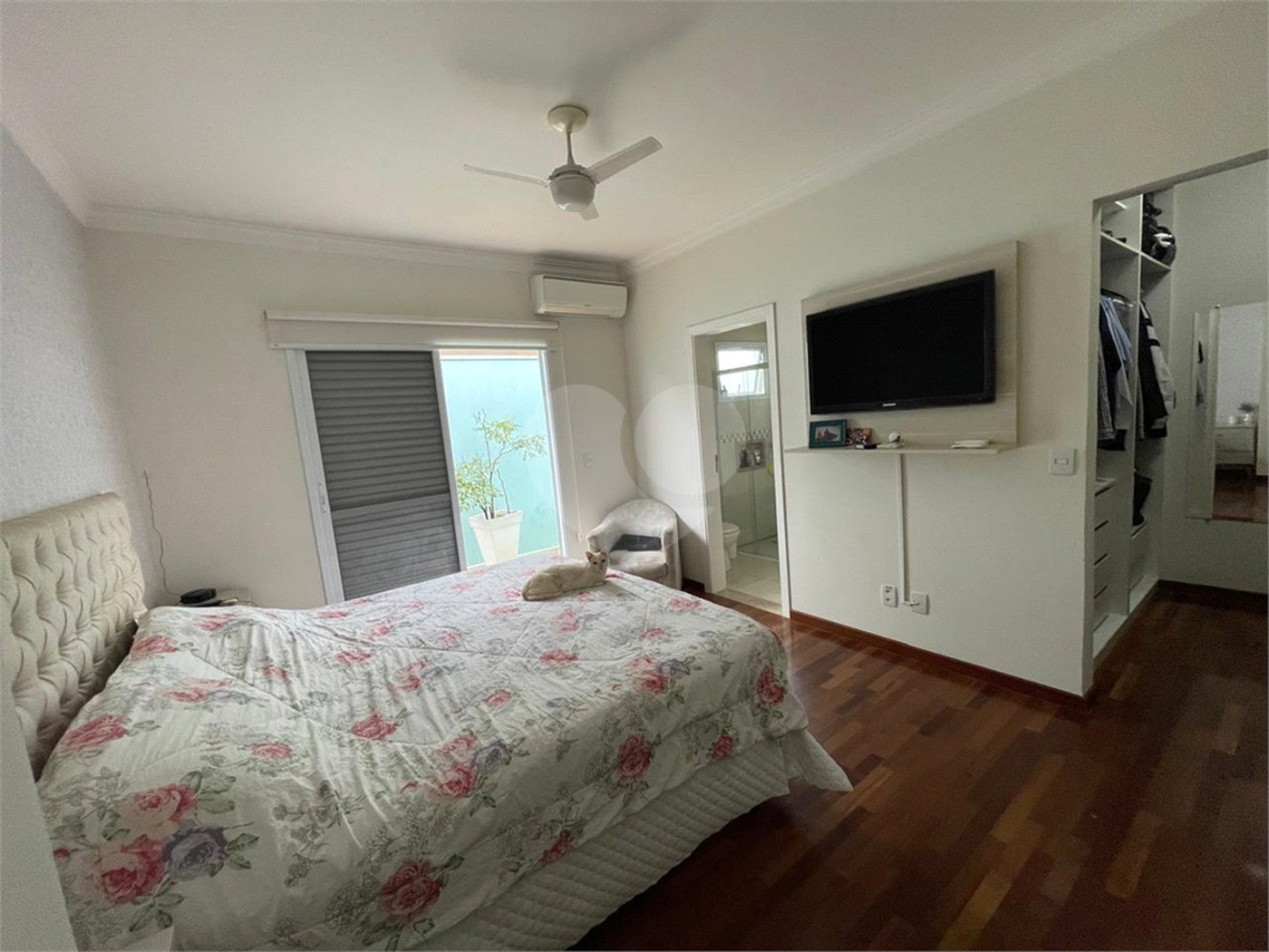 Casa à venda com 3 quartos, sendo 1 suíte,  em Picollo Villaggio, Louveira, SP