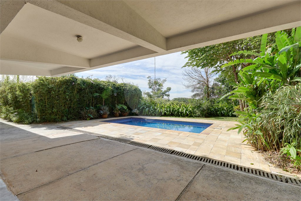 Casa à venda com 3 quartos, sendo 1 suíte, em Guarapiranga, São Paulo, SP