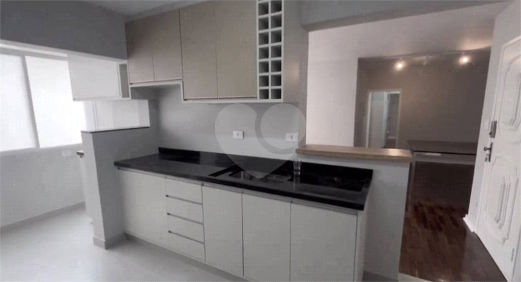 Apartamento à venda com 3 quartos, sendo 1 suíte, em Jardim Paulista, São Paulo, SP