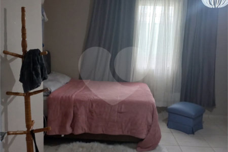 Casa Térrea à venda com 3 quartos, sendo 1 suíte,  em Vila Oliveira, Mogi das Cruzes, SP